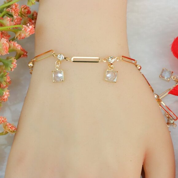 "New Beautiful Design Bracelet for Women/Girls, Gift, B823 - Picture 1 of 9